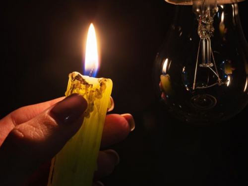 У Кам'янському у вівторок, 29 липня, вимикатимуть світло: графік та адреси відключень