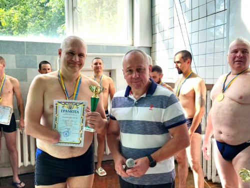 Кам’янчанин Андрій Данилкін здобув перемогу на змаганнях з плавання серед ветеранів у Жовтих Водах