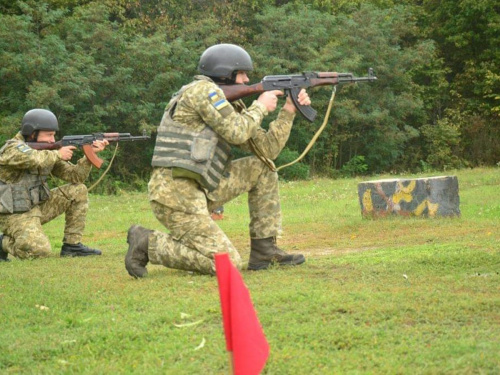 Тиждень у Кам'янському чутно постріли - що відбувається