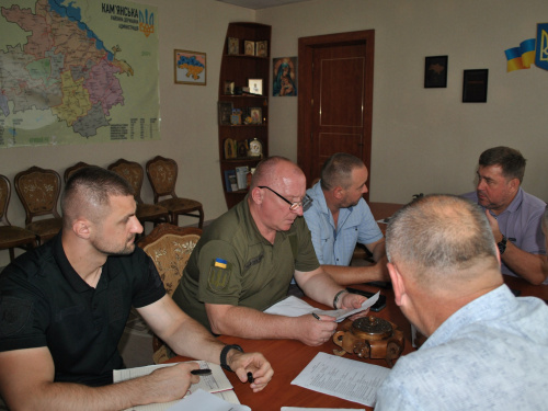 У Кам’янському посилюють мобілізаційну роботу: що вирішили на нараді з поліцією та РТЦК