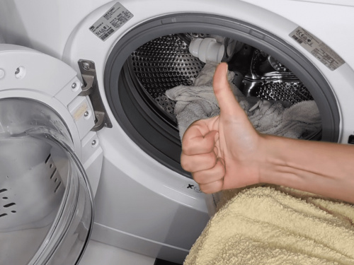 Як зробити кондиціонер для білизни вдома - лайфхак для економії