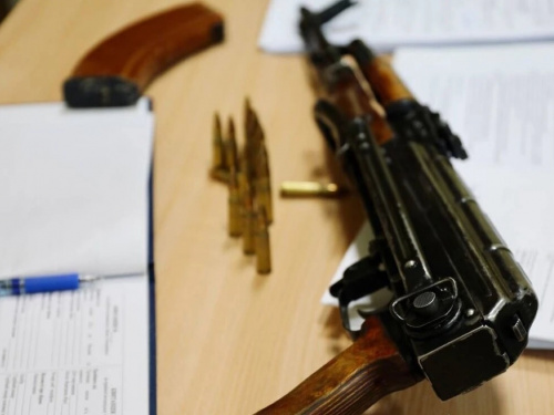 У Кам'янському районі активно легалізують арсенали