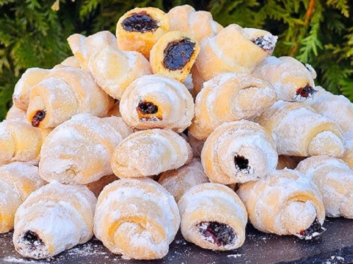 Готуємо кіфлики: мініатюрні круасани по-закарпатськи