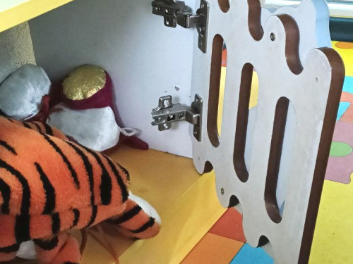 «Дитяча кімната жахів»: батьки обурені станом ігрової зони в одному з ЦНАПів Кам’янського