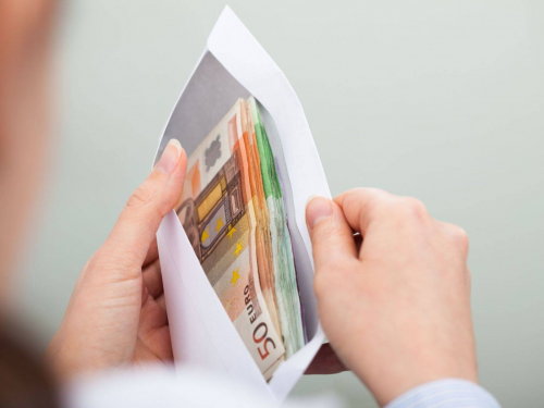 Контроль над "зарплатами в конвертах" в Україні 2025: нові правила та перевірки