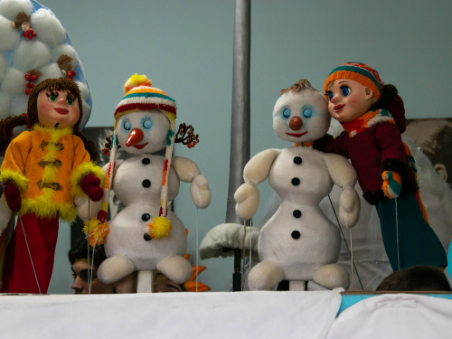 Ляльковий театр дивує юних глядачів у Кам'янському