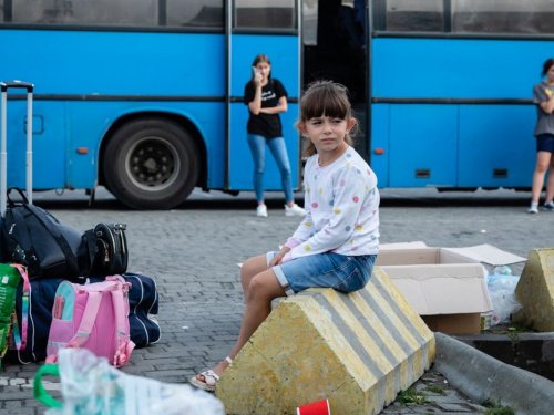 Ворог наступає: примусову евакуацію оголосили ще з 18 населених пунктів Дніпропетровської області