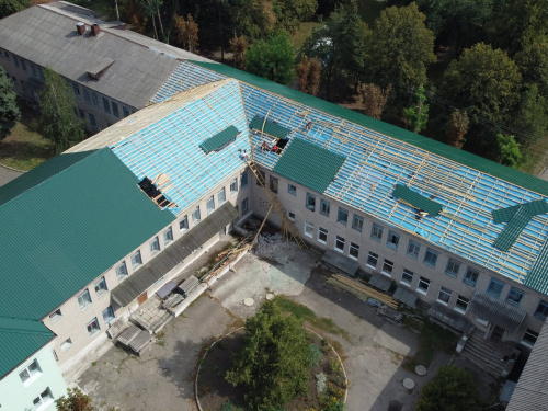 У П’ятихатках оновлюють центральну міську лікарню