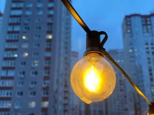 У Кам&#039;янському у неділю, 16 листопада, вимикатимуть світло: графік та адреси відключень