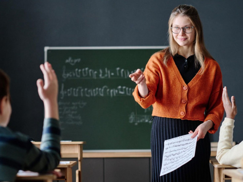 Найкращі фільми про вчителів: дивимось кіно до Дня учителя