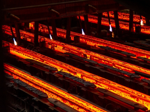 Залізна пропозиція від Каметсталі: вакансії з житлом та бронюванням