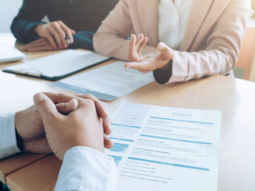 Кадровий голод: які фахівці найбільш затребувані на Дніпропетровщині у лютому