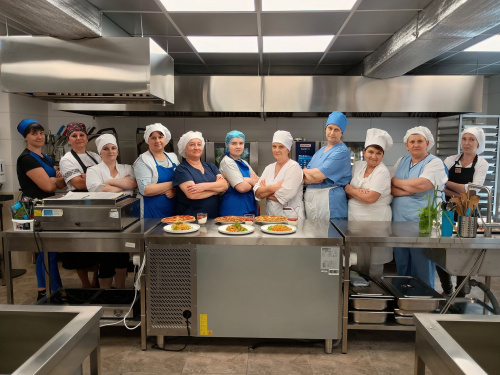 Кухарі Кам'янського долучилися до реформи шкільного харчування