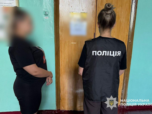 Гарантований вступ за хабар: у Кам’янському районі затримали працівницю коледжу