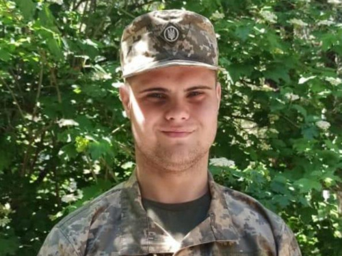 З шиномонтажу – в армію: історія воїна з Кам’янського, який долучився до програми «Контракт 18–24»