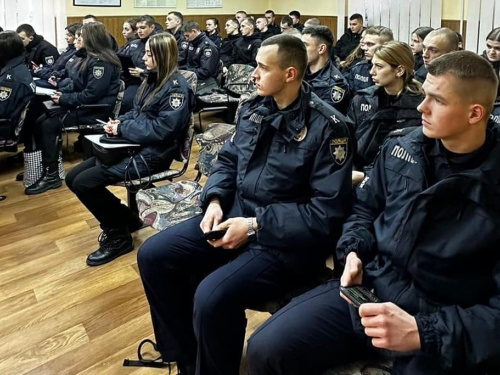 Поліцію Кам’янського посилили стажерами-курсантами закладів вищої освіти системи МВС