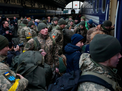 Зниження призовного віку та  електронні повістки - Кабмін оприлюднив законопроєкт щодо мобілізації