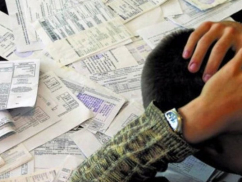 Борги за комуналку: скільки можуть законно утримати з пенсії та коли загрожує арешт майна