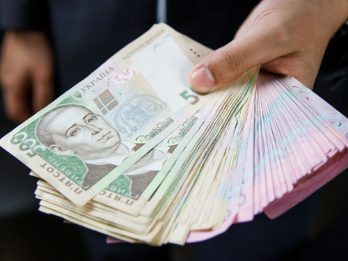 У Дніпропетровській області - одна з найвищих зарплат в Україні: що впливає на доходи регіону