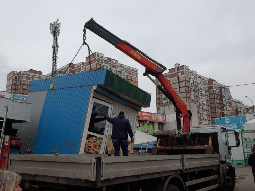 Споруди поза законом - у Кам'янському демонтують об'єкти, встановлені без дозволів