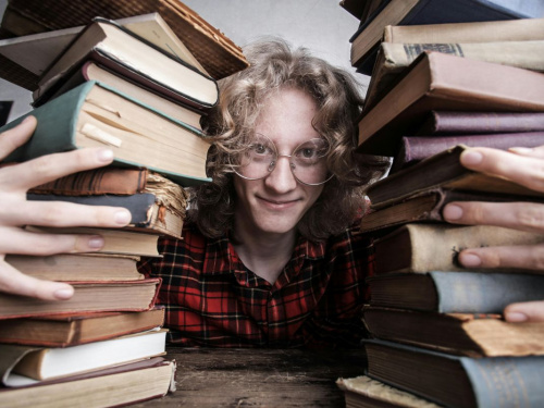 Книжковий бум на Дніпропетровщині: молодь регіону витратила мільйони на літературу