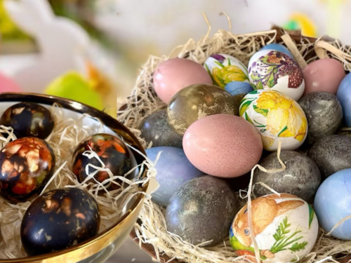 Фарбувати яйця - це легко: 10 найкращих способів для ідеальних крашанок