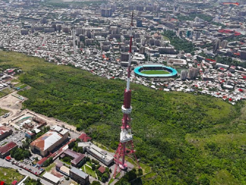 Світлові дизайнери з Дніпра встановили унікальну медіа-арт-інсталяцію на одній з найвищих телевеж Європи