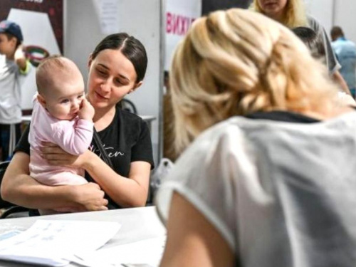 Виплати дітям ВПО повернуть «заднім числом»: уряд оновив умови допомоги