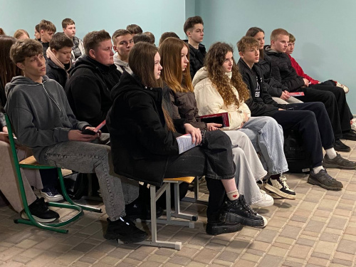 Кар’єра зі студентства: як Метінвест Політехніка розвиває можливості для молоді в проєкті ROAD SHOW