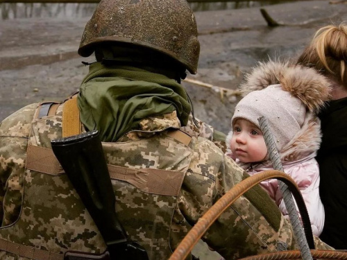 Дніпропетровщина потрапила у сумний рейтинг областей з великою кількістю дітей, постраждалих від агресії росії