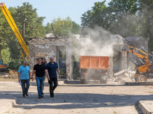 Як Кам’янське оговтується після ворожого обстрілу: координація, підтримка, відновлення