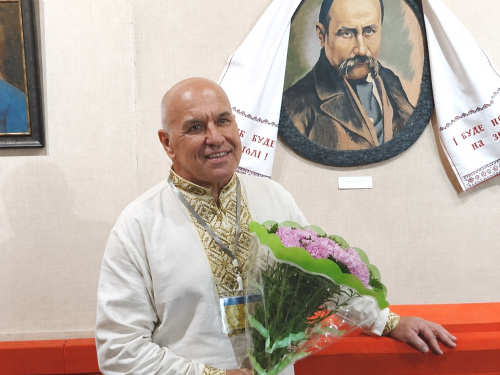 У Кам’янському відкрили виставку гладді Костянтина Діденка
