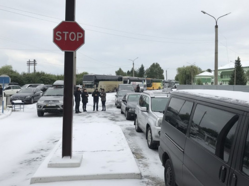 Польща втрачає лідерство: стало відомо, яку країну масово обирають дніпряни для переїзду 