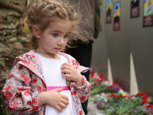 Пенсія для дітей загиблих військових: які документи потрібні для оформлення