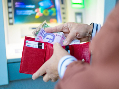 Скільки потрібно заробляти в Україні, щоб вважатися середнім класом у 2025 році