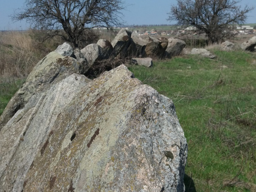 На Дніпропетровщині виявили мегаліт віком 4000 років: кам’яне коло видно навіть із супутника