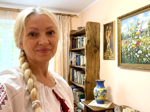 Пам’ять у кожному виробі: миловарка з Вільногірська оживила мрію загиблого сина-героя у своїх роботах