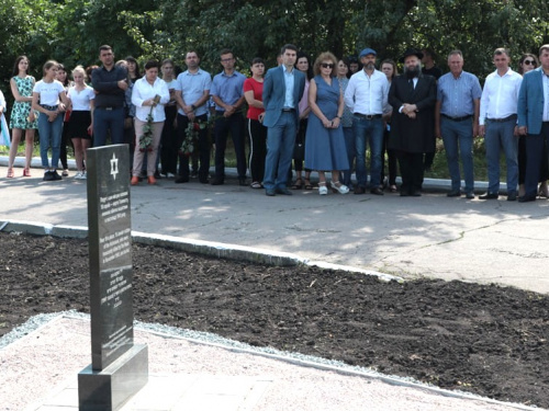 Недоторкана земля: як Дніпро та Кам’янське відроджують єврейські кладовища