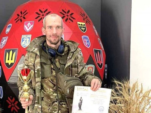 Голос, що вразив журі: ветеран із Кам’янського здобув міжнародну нагороду