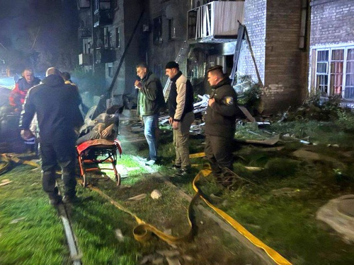 Ніч жаху в Кам’янському: рятувальники дістали з-під завалів будинку тіло чоловіка