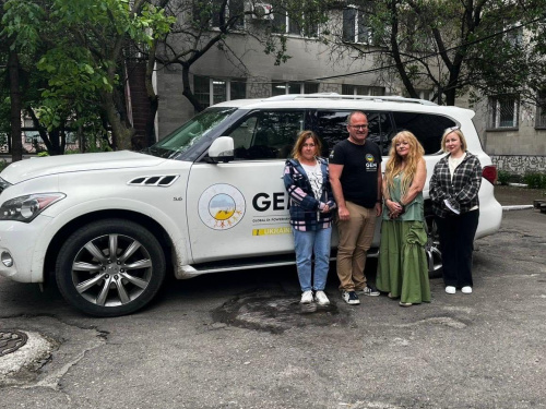Благодійникі від GEM підтримали у Кам’янському родини із Селидівської громади 