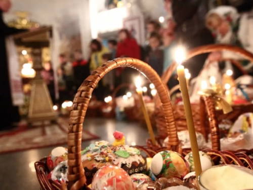 Де та коли освятити паску в Кам’янському: розклад служб у храмах міста