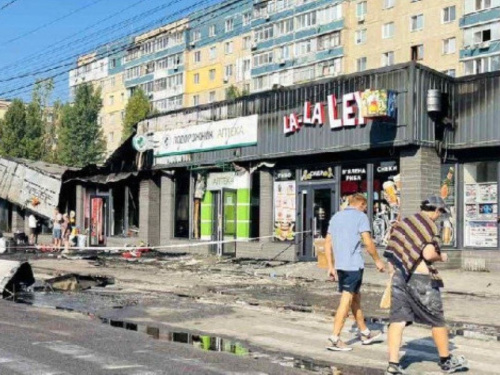 В Кам'янському затримали хлопця, який підпалив авто та торгівельні ряди - подробиці від поліції