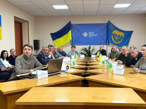 Районна військова адміністрація визначила ключові пріоритети розвитку громад Кам’янського району: на що витрачатимуть гроші