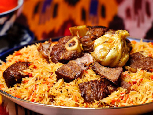 Смачна та проста вечеря - швидкий плов: готуємо прямо на сковороді