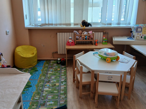 На залізничному вокзалі Кам’янського працює безкоштовна дитяча кімната