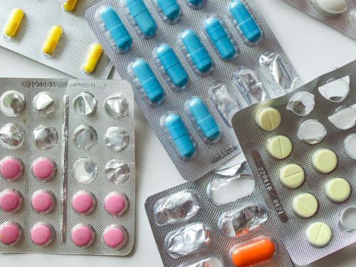 Готуйте гроші: на Дніпропетровщині зафіксували аномальний попит на дефіцитні препарати