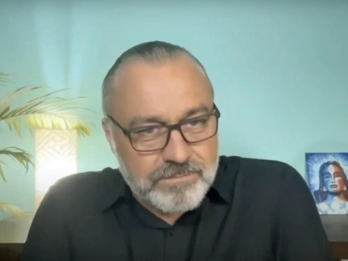 Коли закінчиться війна в Україні: астролог Алакх Ніранжан назвав вирішальні дати та ключові умови миру