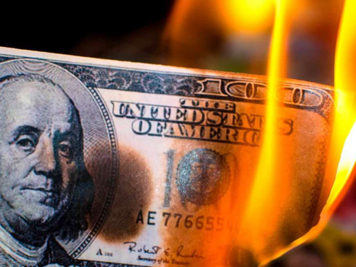 Кінець епохи долара: Bloomberg прогнозує багатополярну валютну систему та відхід світу від США