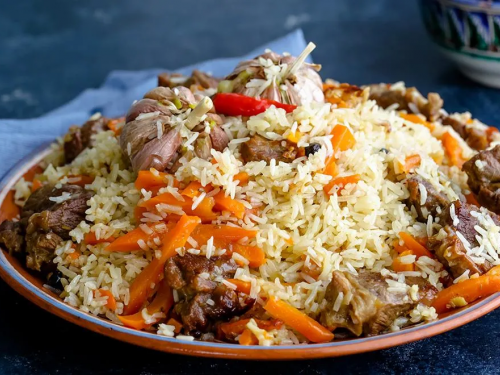 Здивуйте рідних смачним пловом з куркою та овочами — східна насолода на вашому столі